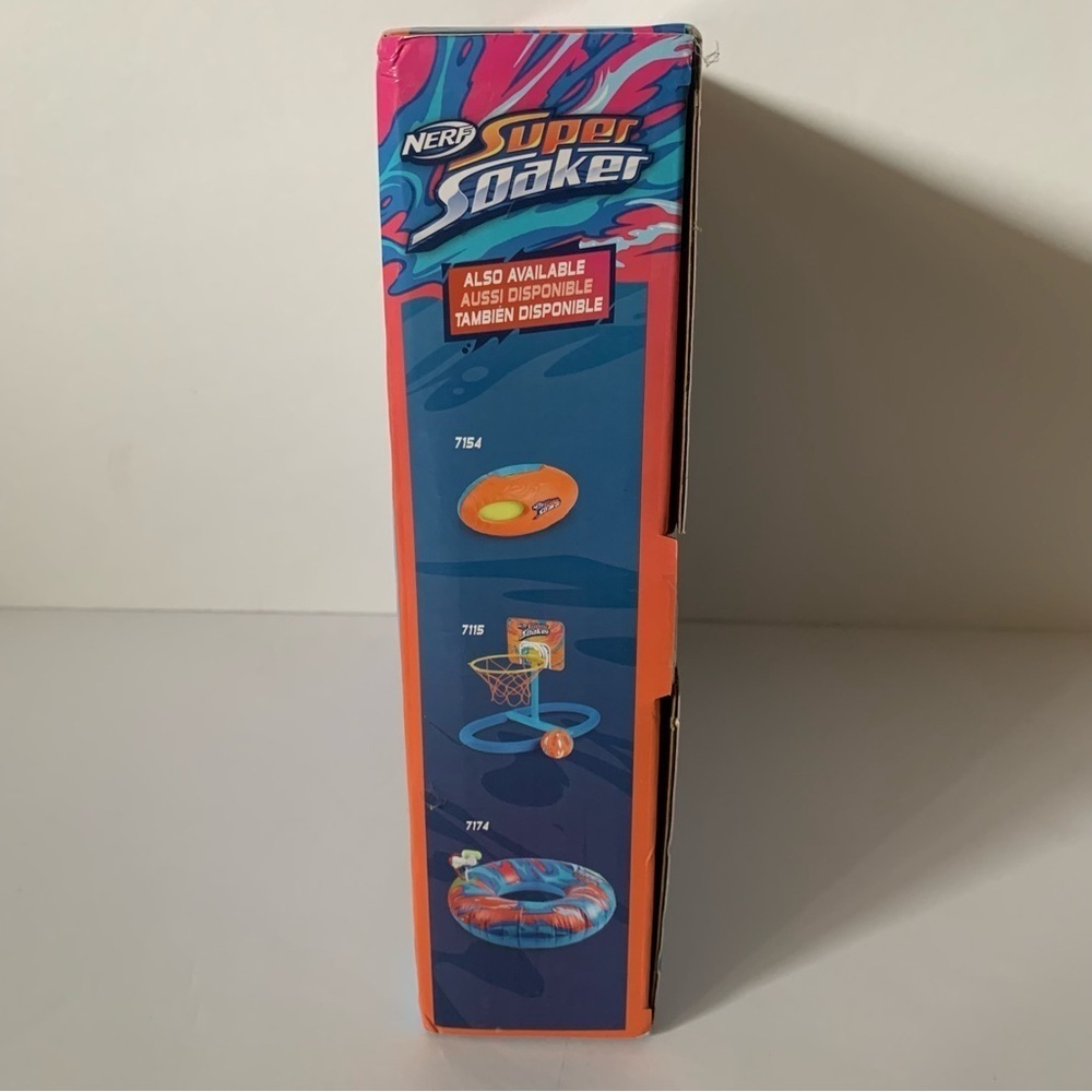 NIB. Nerf Super Soaker Inflatable Volleyball Set - Picture 3 of 5